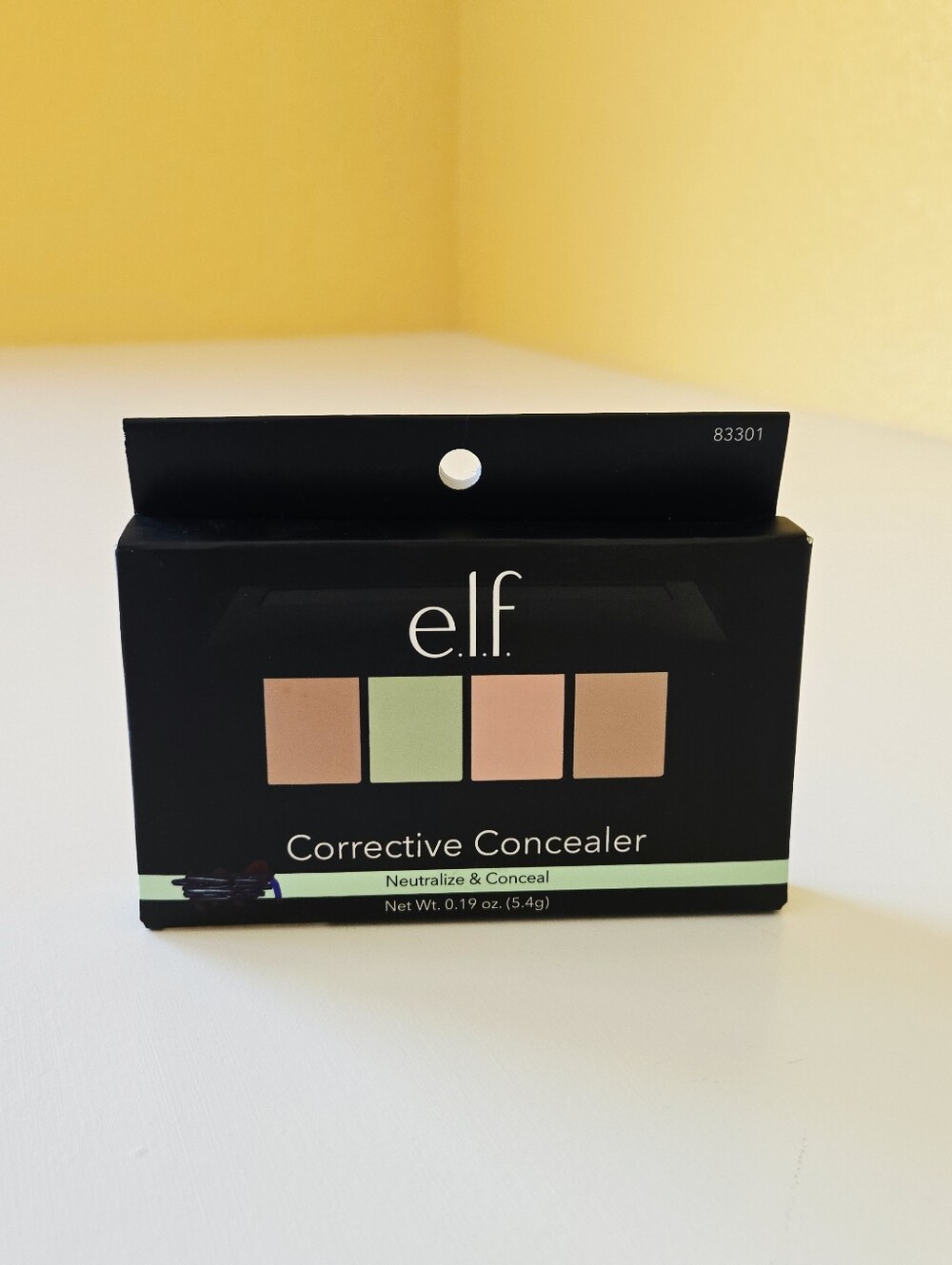 e.l.f. Corrective Concealer #83301 Neutralize Brighten Highlight Cream Palette